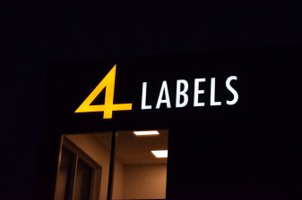 4 Labels